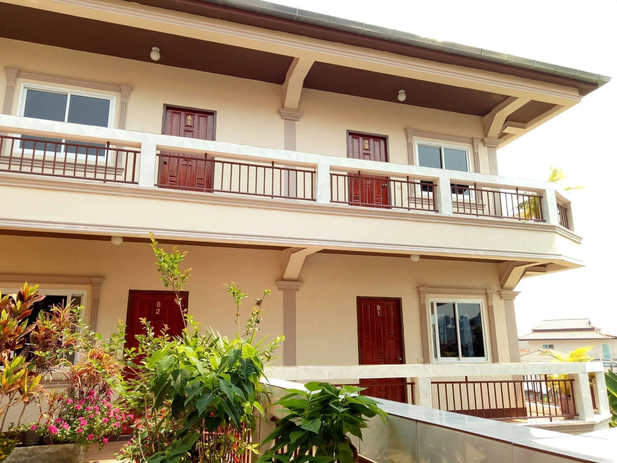 Hotel Happy House At Maesalong Chiang Rai Esterno foto