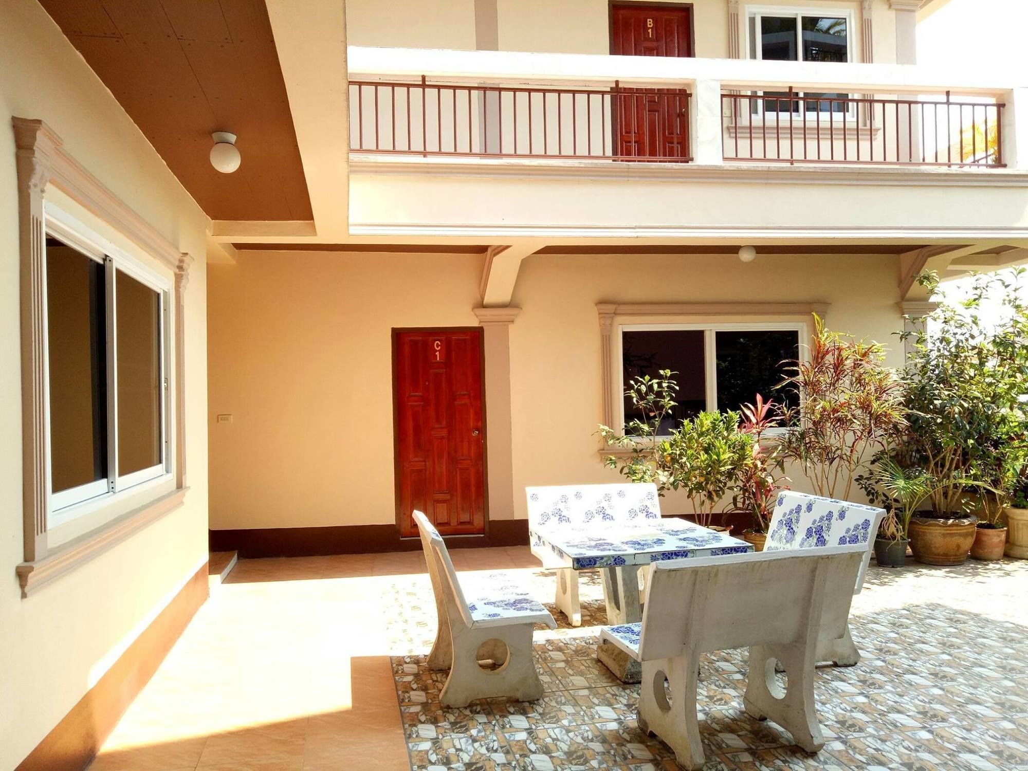 Hotel Happy House At Maesalong Chiang Rai Esterno foto