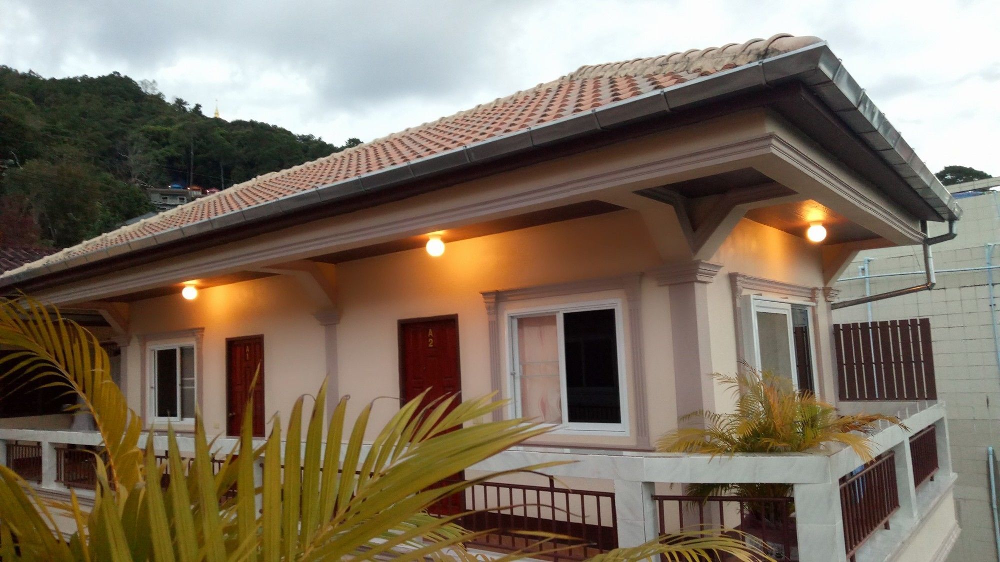 Hotel Happy House At Maesalong Chiang Rai Esterno foto