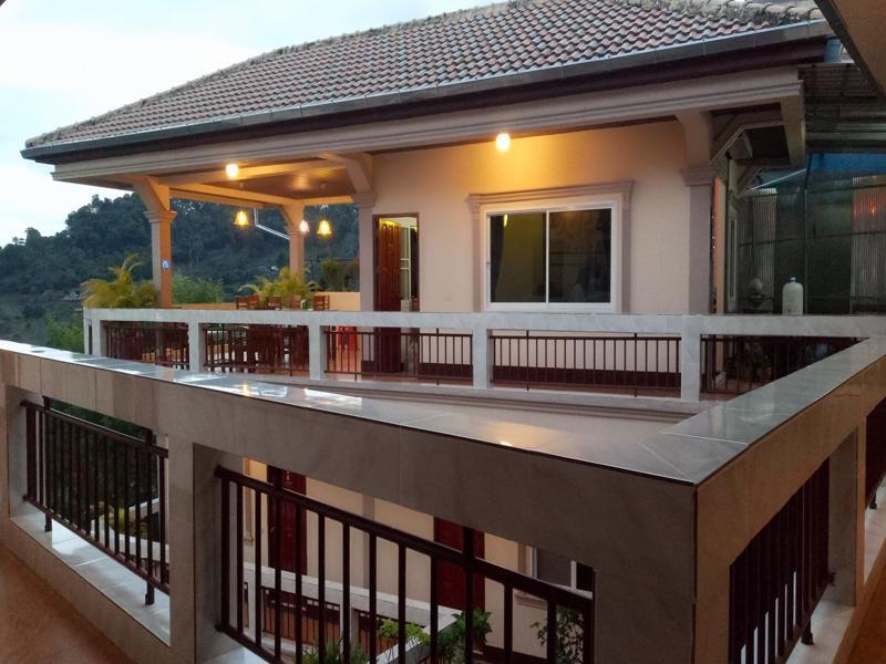 Hotel Happy House At Maesalong Chiang Rai Esterno foto